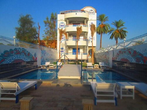 Moon Valley Apartments