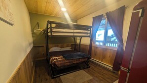1 soverom, reiseseng for barn, wi-fi (inkludert) og sengetøy