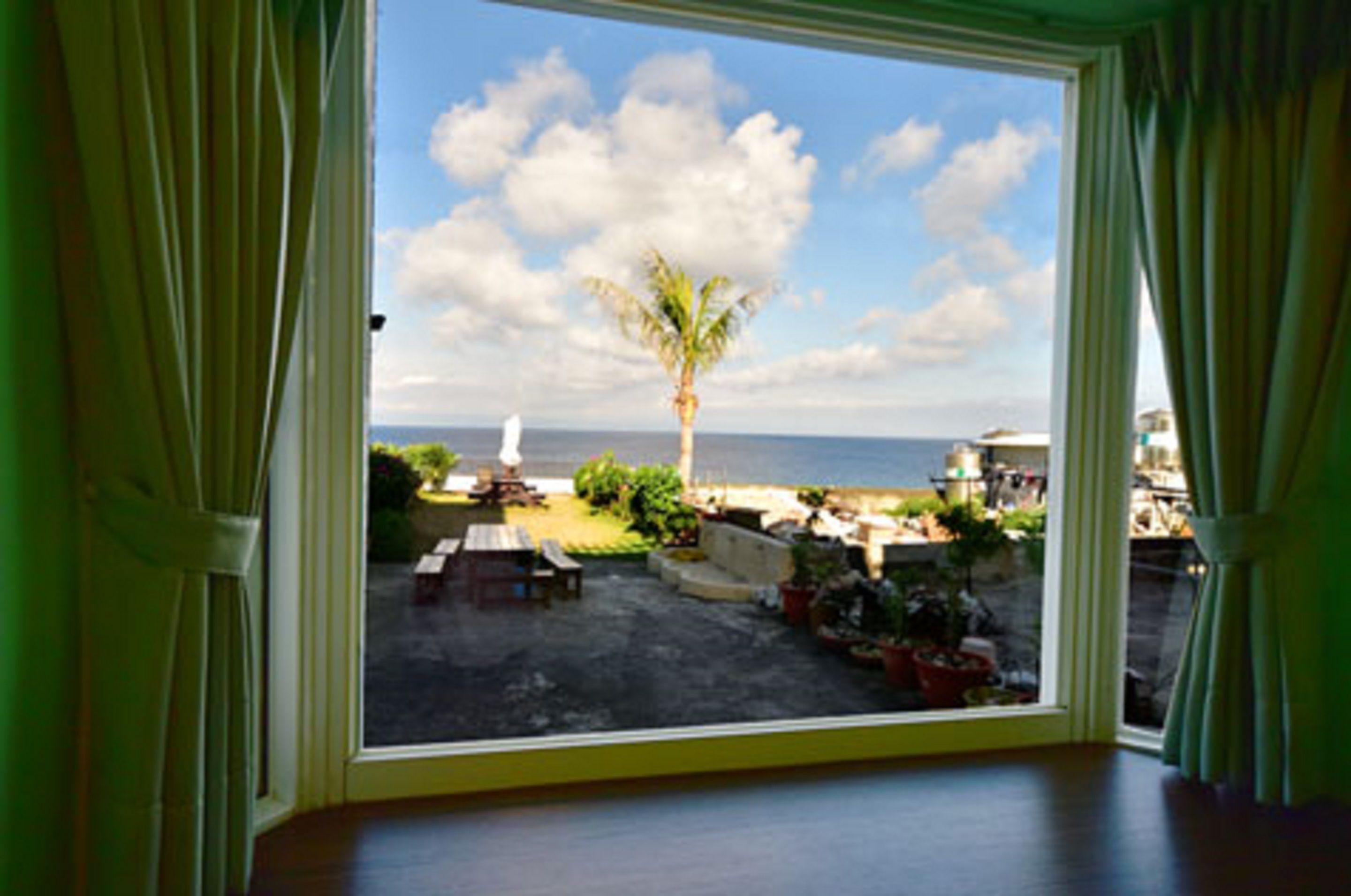 ダブルルーム シービュー (Summer) | 防音設備、WiFi (無料)、ベッドシーツ