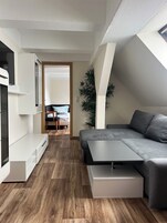 Quarto família | Escrivaninha, Wi-Fi de cortesia, roupa de cama