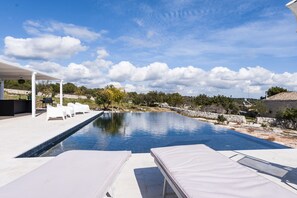 Piscine extérieure, piscine chauffée
