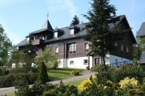 Exterior - Hotel Ferienanlage Zum Silberstollen (Altenberg)