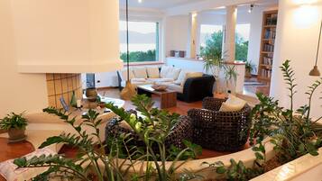 Villa | Living area | Flat-screen TV