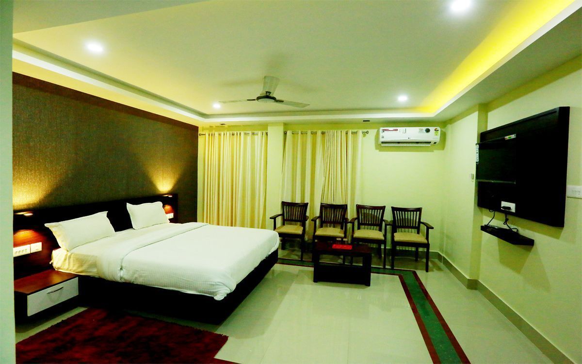 Rollaway beds, free WiFi, bed sheets