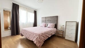 舒适公寓, 独立浴室, 城市景观 (PALO 2) | 1 多间卧室、遮光窗帘、熨斗/熨衣板