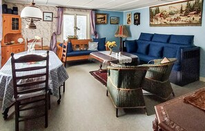 TV, DVD player - Lovely home in ånimskog with WiFi (Ånimskog)