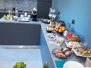 Gratis frukostbuffé varje dag