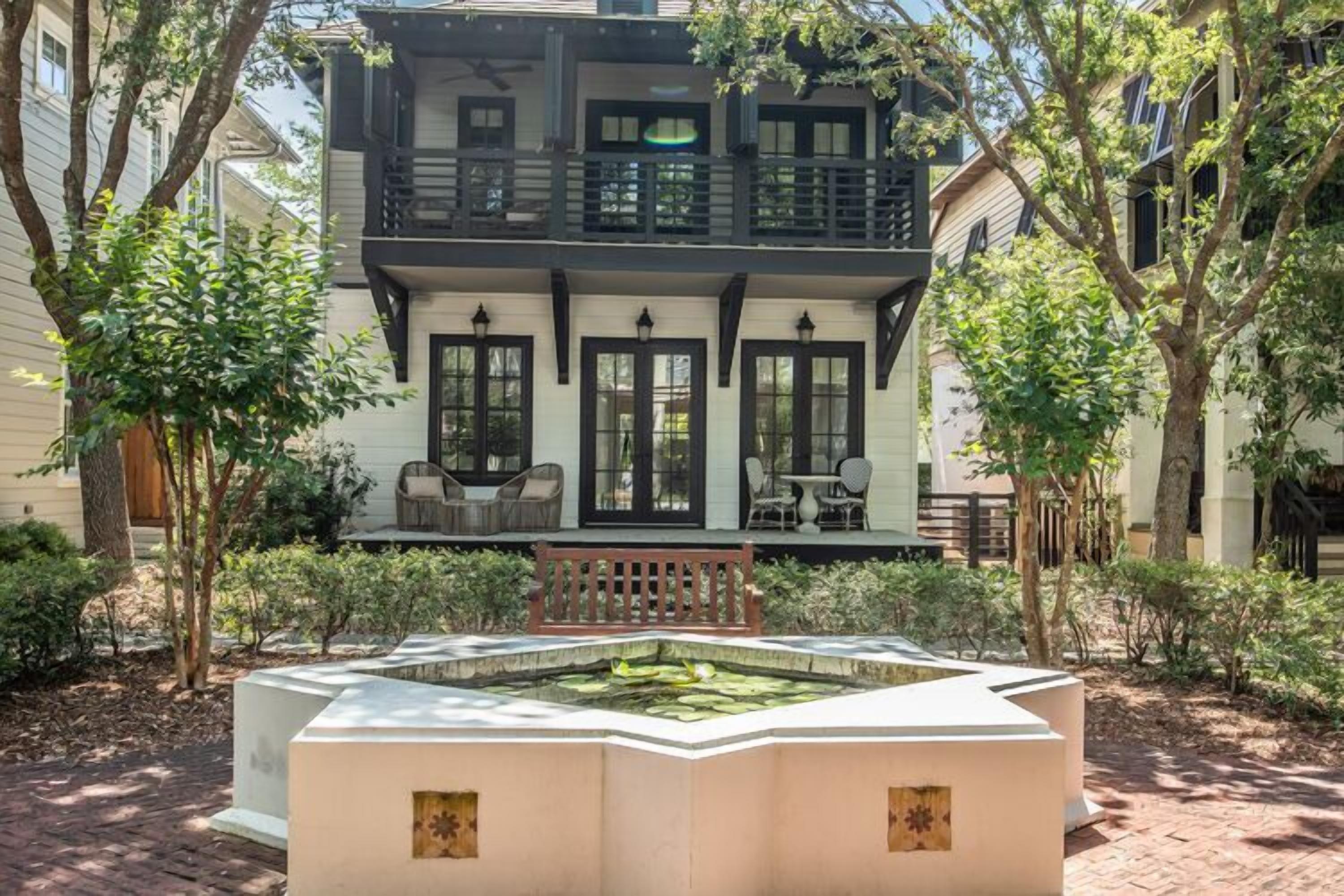 $600+ FREE Activities / Scout's Honor / Two BR Home in Rosemary Beach / Sleeps 6 / 2 Bikes