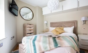 Leilighet (1 Bedroom) | 1 soverom, skrivebord, strykejern/-brett og wi-fi (inkludert)