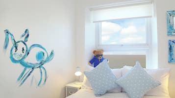 3 bedrooms, free WiFi, bed sheets