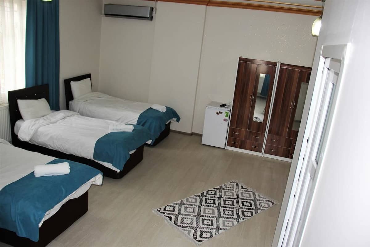 1 bedroom, minibar, blackout curtains, soundproofing