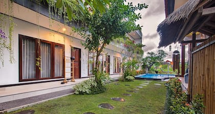 Full Moon Guest House