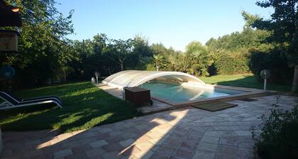 Farmhouse at Porte de Montauban