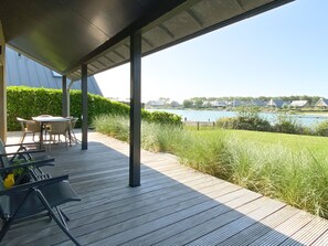 Outdoor dining - Oesterdam Resort by Interhome (Tholen)
