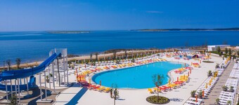 Arena Grand Kazela Camping Homes