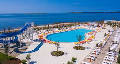 Arena Grand Kazela Camping Homes