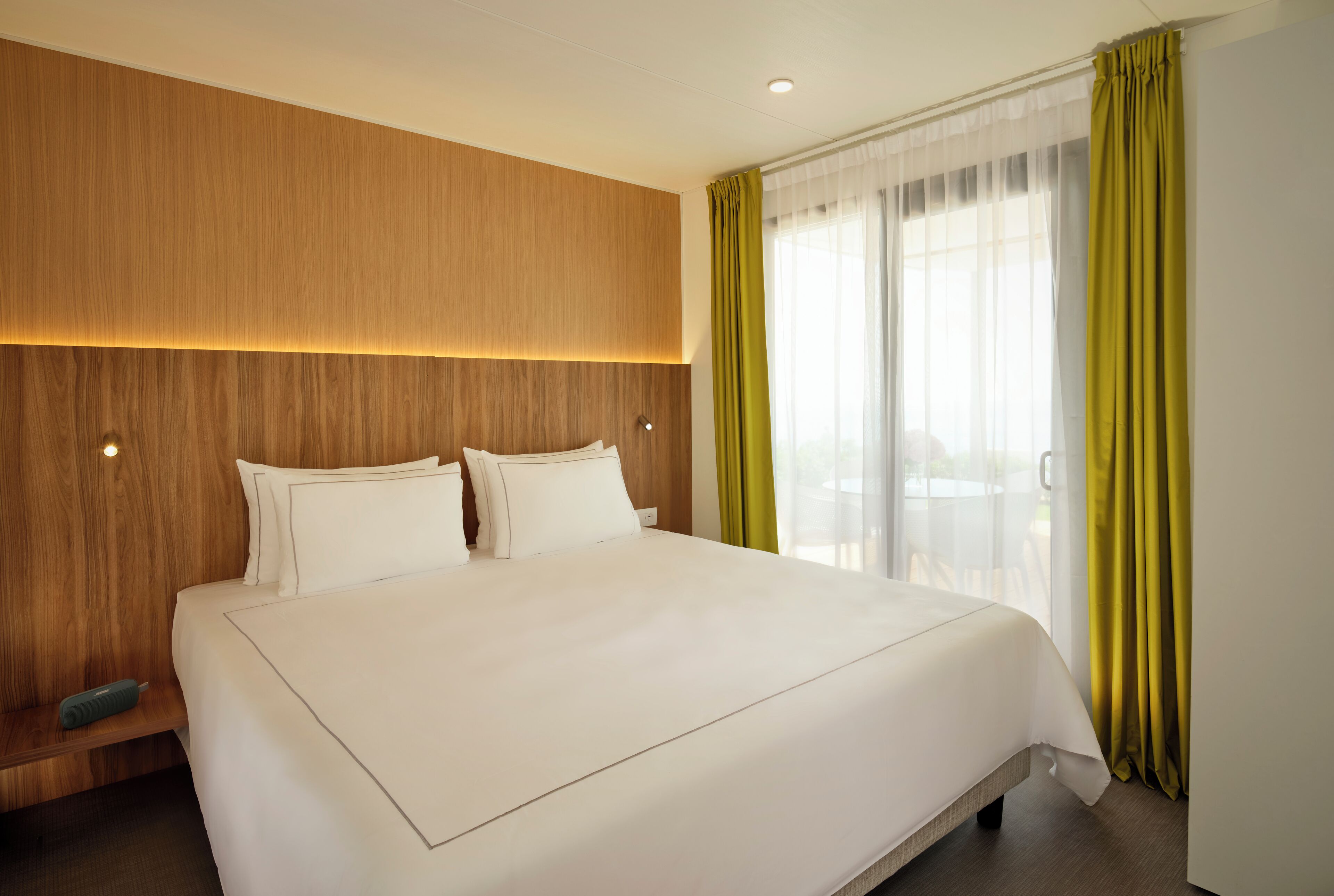 2 bedrooms, in-room safe, desk, laptop workspace