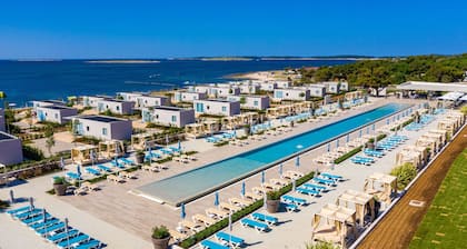 Arena Grand Kazela Camping Homes