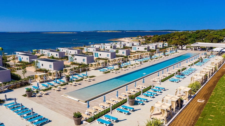 Arena Grand Kazela Camping Homes