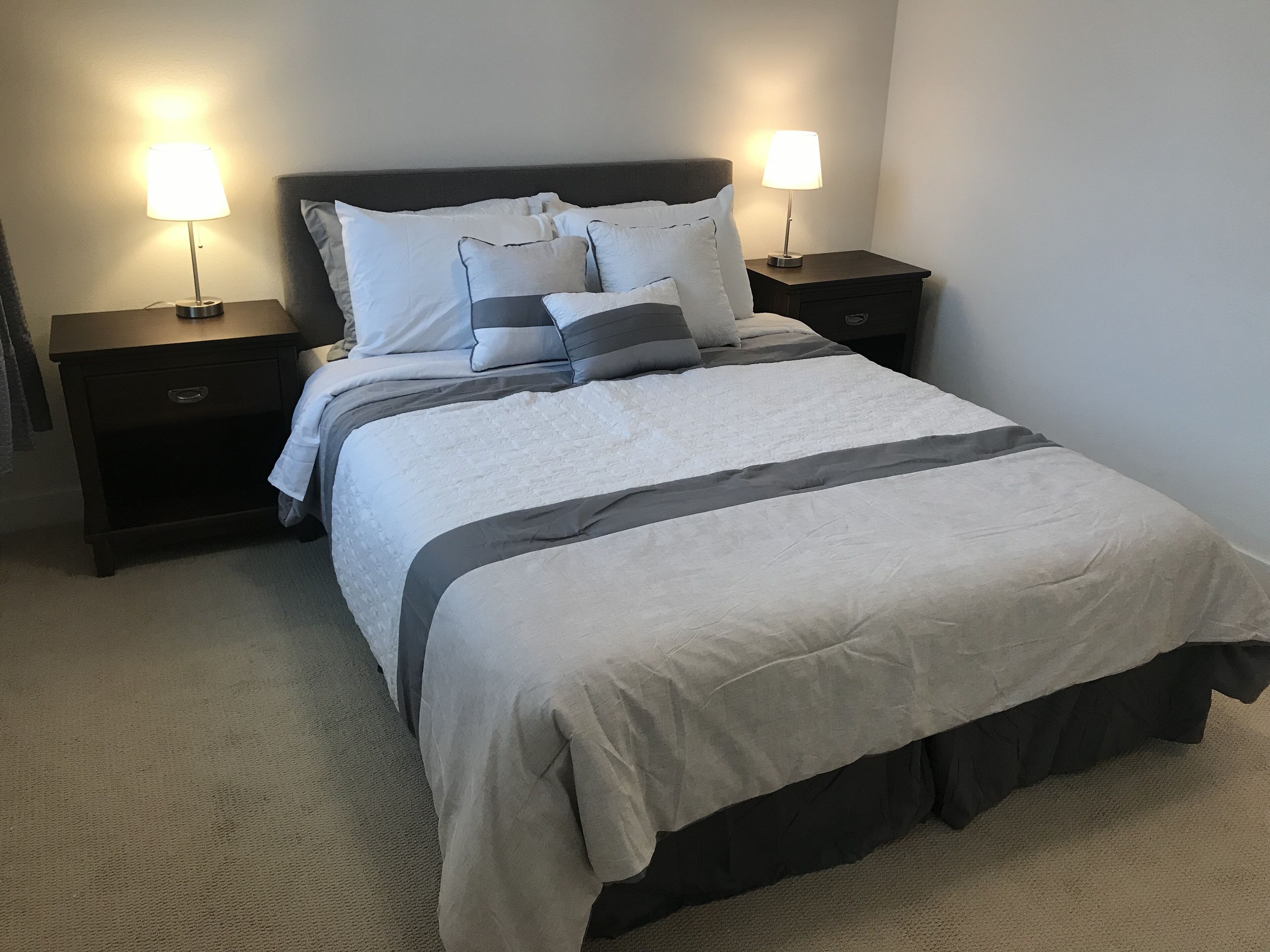 4 多间卧室、办公桌、熨斗/熨衣板、免费 WiFi