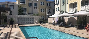 Beautiful Home 5 Minutes to UCSB Near Beaches 4 bedrooms