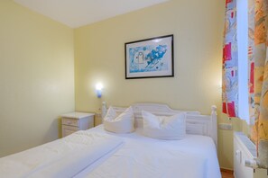 1 Schlafzimmer, Reisekinderbett, WLAN, Bettwäsche