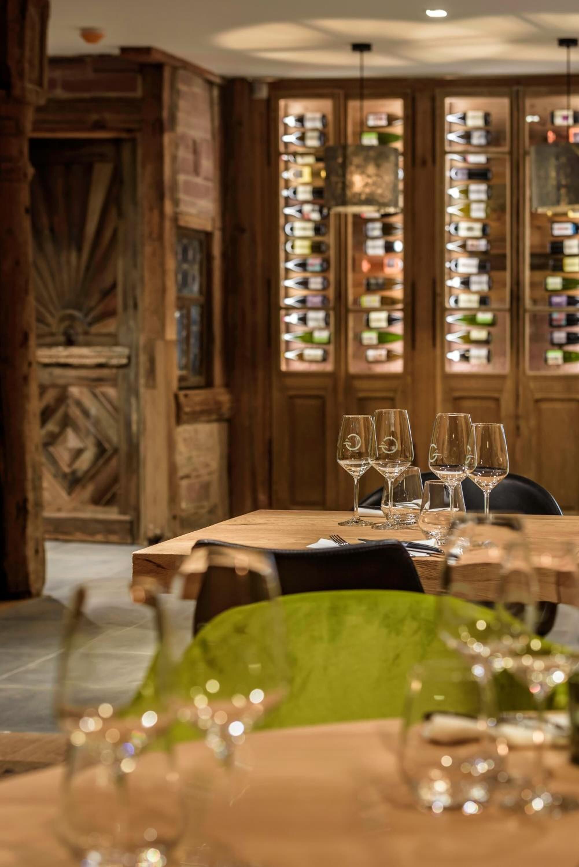 lunch and dinner served, french cuisine