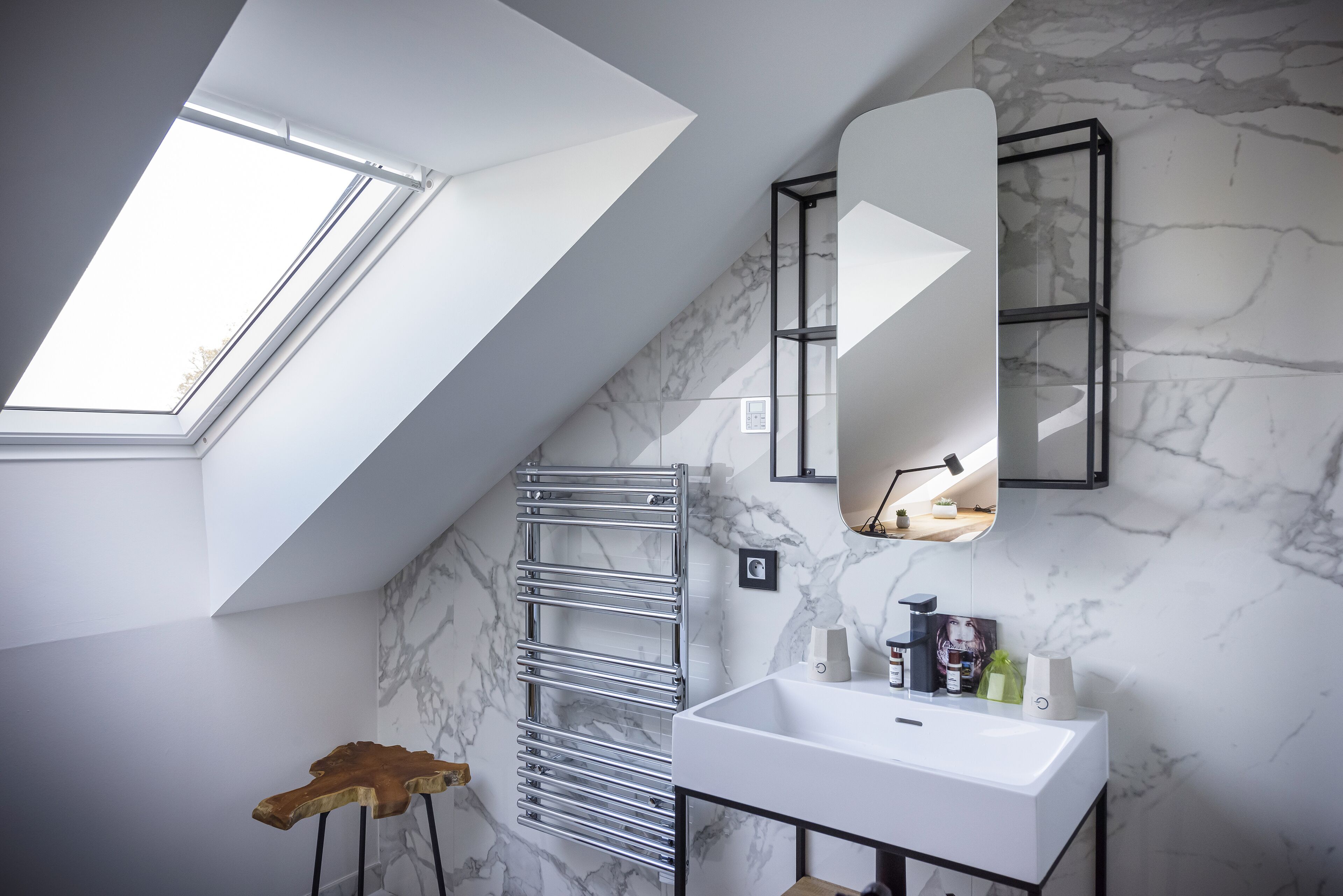 superior double room, courtyard view | bathroom | shower, free toiletries, hair dryer, bathrobes