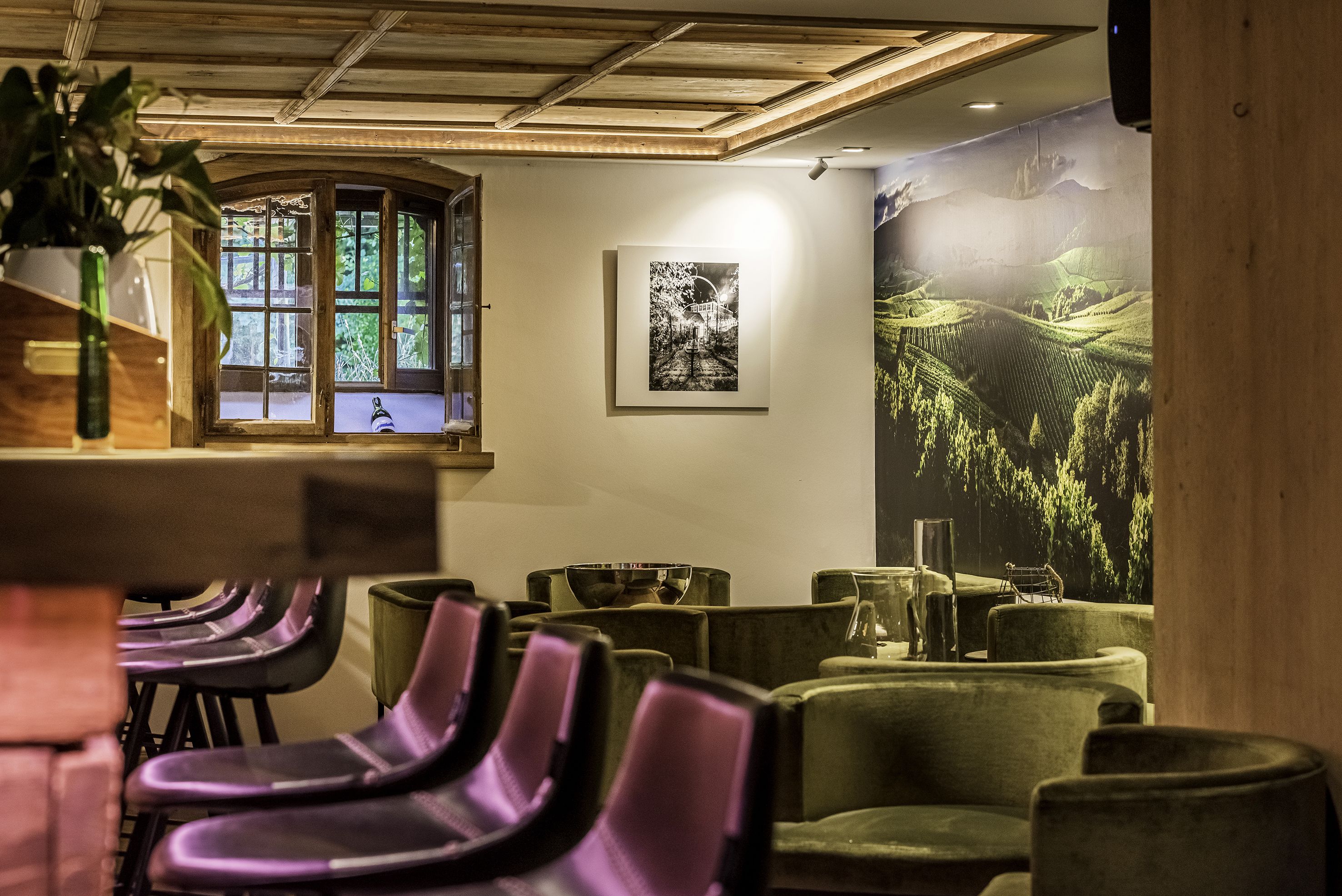 lunch and dinner served, french cuisine