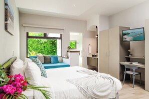 6 bedrooms, iron/ironing board, travel crib, WiFi