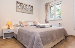 3 habitaciones, wifi gratis y ropa de cama 