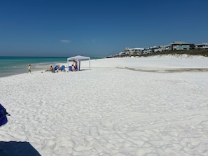 Liegestühle, Strandtücher