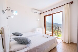 Vila, 3 quartos | 3 quartos, escrivaninha, Wi-Fi de cortesia