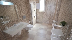 Villa | Bathroom | Shower, rainfall showerhead - Villa White Suit by Villalarim.com (Kas)