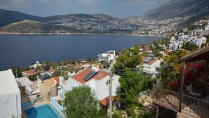 Villa | 4 bedrooms, free WiFi - Villa White Suit by Villalarim.com (Kas)