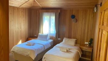 CANARIO FAMILY BUNGALOW HOUSE | Sengetøy i egyptisk bomull, sengetøy av topp kvalitet og minibar