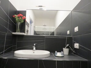 Deluxe-Doppelzimmer | Badezimmer