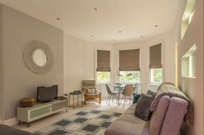 Appartement, 1 lit double et 1 canapé-lit | Aire de séjour | Téléviseur à écran plat
