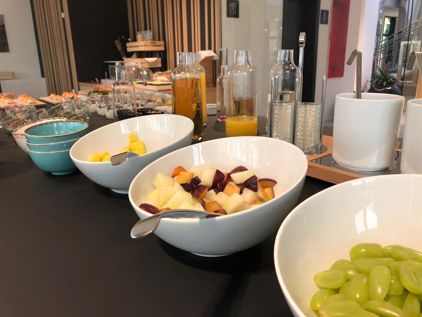 매일 뷔페 무료 아침 식사 포함