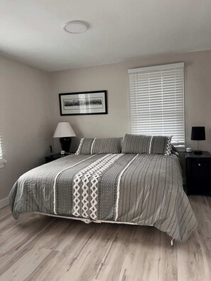 3 bedrooms, iron/ironing board, travel cot, free WiFi