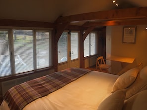 Habitación romántica doble, baño privado | 1 dormitorio