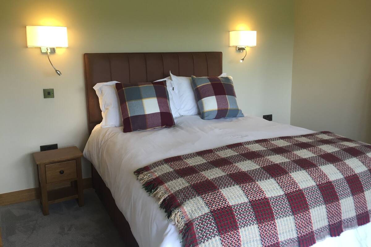 Habitación doble superior, baño privado | 1 dormitorio