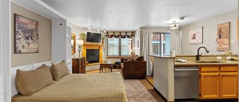 Silitysrauta/-lauta, Wi-Fi, vuodevaatteet