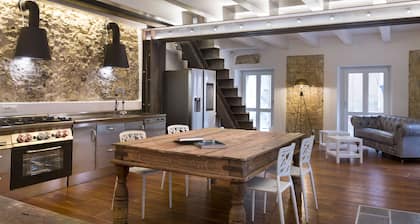 Cagliari Marina Guesthouse & Lounge