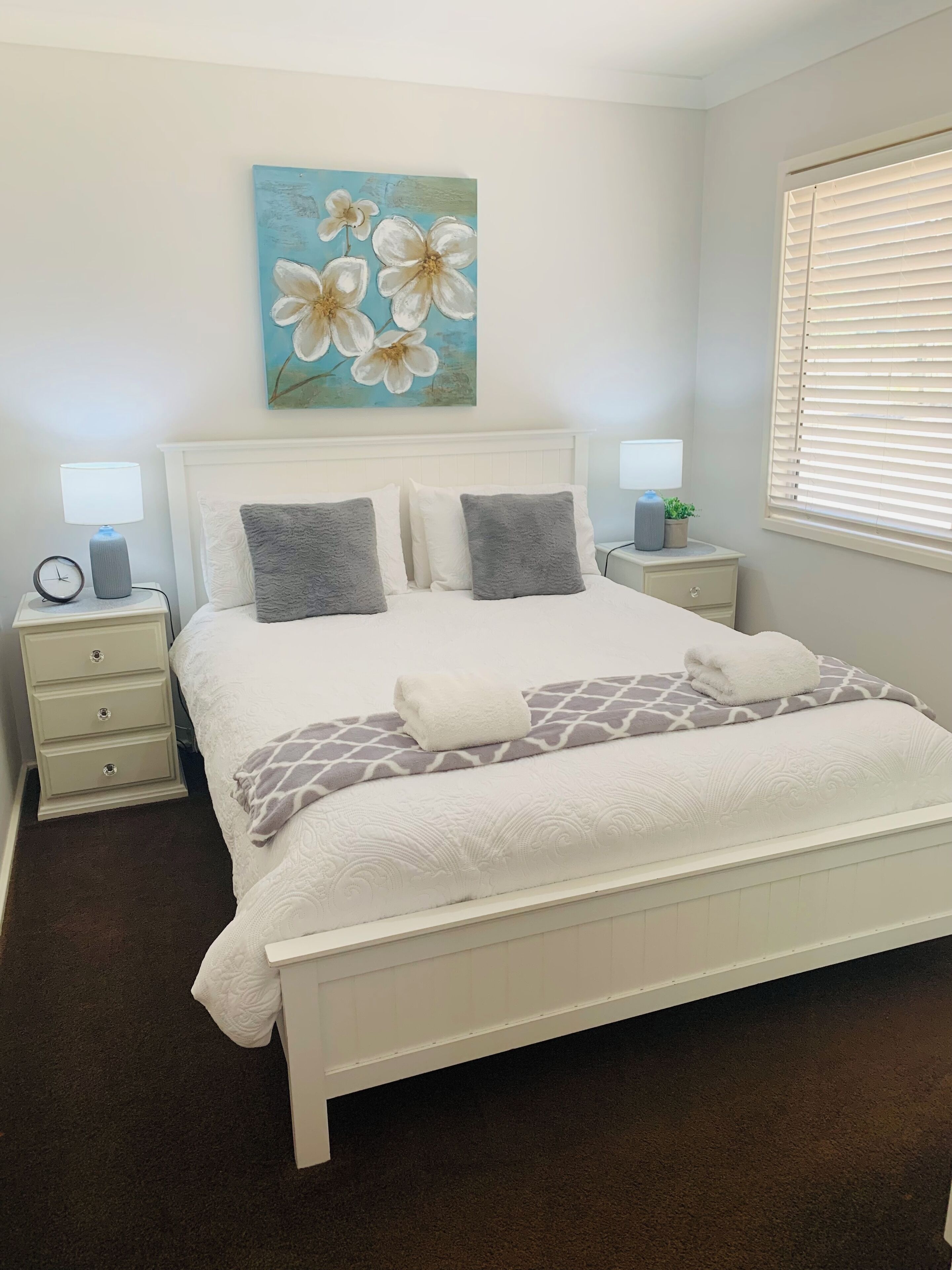 3 chambres, fer et planche à repasser, lit parapluie, Wi-Fi gratuit