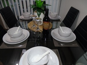 Dining - Bronte Lodge - Wine Country Farm Stay Hunter Valley, Games Room, close to town. (Greta Main)