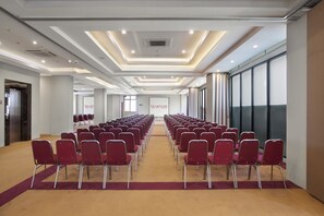 Meeting facility - favehotel Hasyim Ashari (Tangerang)