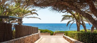 Villa Delfin- privé zwembad, gratis AC & WiFi