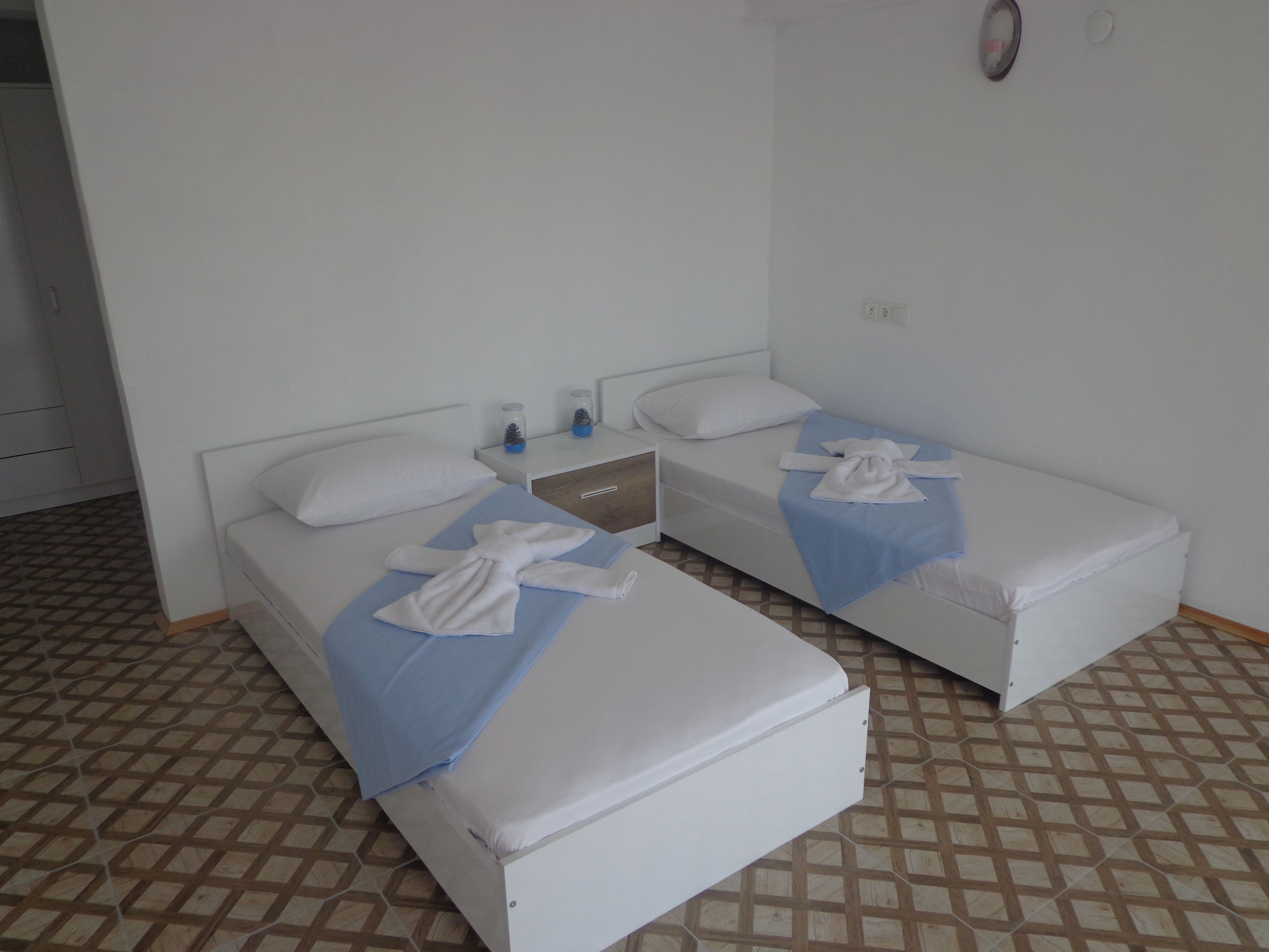 Standard-Zweibettzimmer, Meerblick | Schreibtisch, kostenloses WLAN