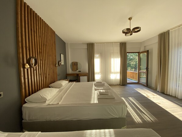 Free WiFi, bed sheets - Elyada Konuk Evi (+8 Yaş ) (Bozcaada)